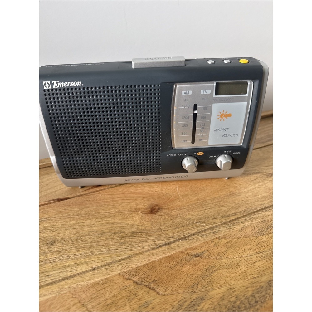 Emerson RP6251 Portable Weather AM/FM Radio Battery or Plug In - Works Read